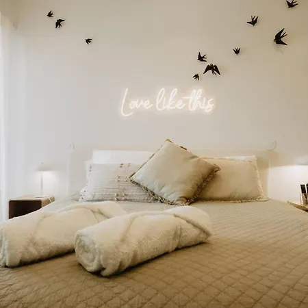 Apartamento Stylish Overlooking Marina - Mid-term *