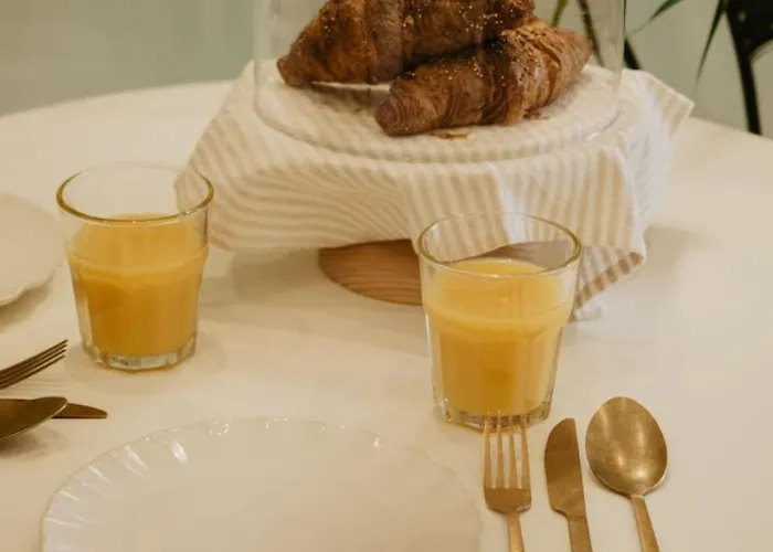 Stylish Overlooking Marina - Mid-term Lägenhet