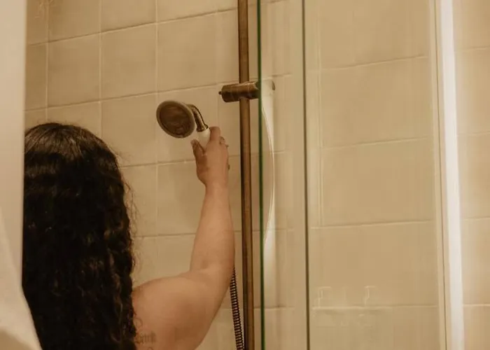 Stylish Overlooking Marina - Mid-term Апартаменты *